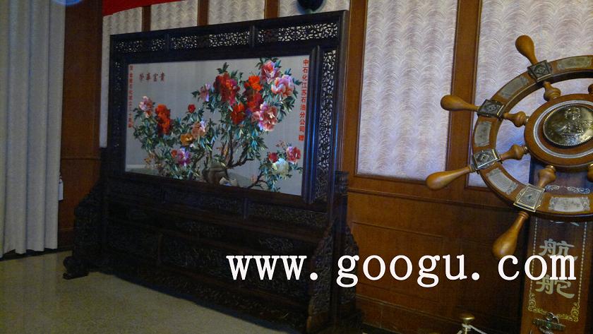 中石化會議刺繡擺件，中石油公司贈 嬌古蘇繡禮品